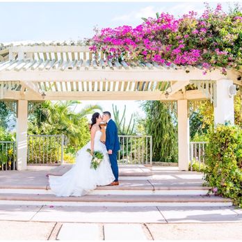 Charming Colour Photography - Session Photography Near Me