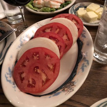 Peter Luger - Basic tomatoes and Onions - Steakhouses Near Me - Brooklyn, New York