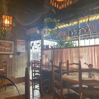 Salmon & Salmon Restaurant - Inside - Seafood Near Me - Miami, Florida Salmon & Salmon Restaurant - Inside - Seafood Near Me - Miami, Florida