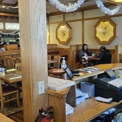 Kyoto Sushi & Japanese Restaurant - Back table to POS and sushi bar