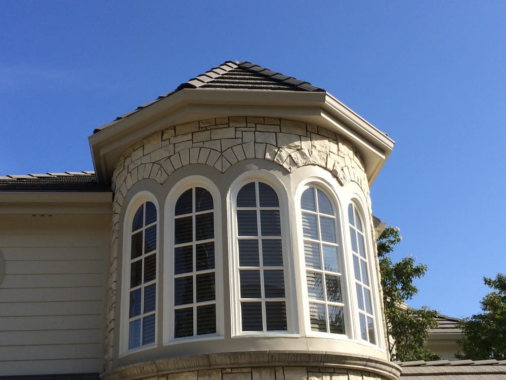 Slide of T & G Roofing and Solar Company