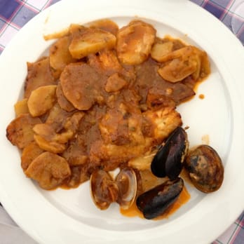 Can Carlus - Baked fish from daily menu - Catalan Near Me - Tossa de Mar, C