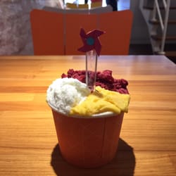 La Girandola - Sorbet de manga, limão e mirtilo.