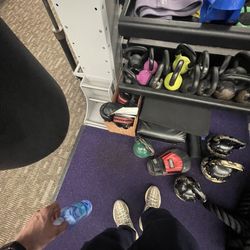 Anytime Fitness - Boxing / turf area.