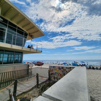 Del Mar Beach Hotel - Hotels Near Me - Del Mar, California