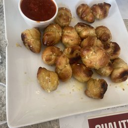 Garlic knots Garlic knots