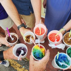 Ro-Bear's Snowballs & Soft Serve