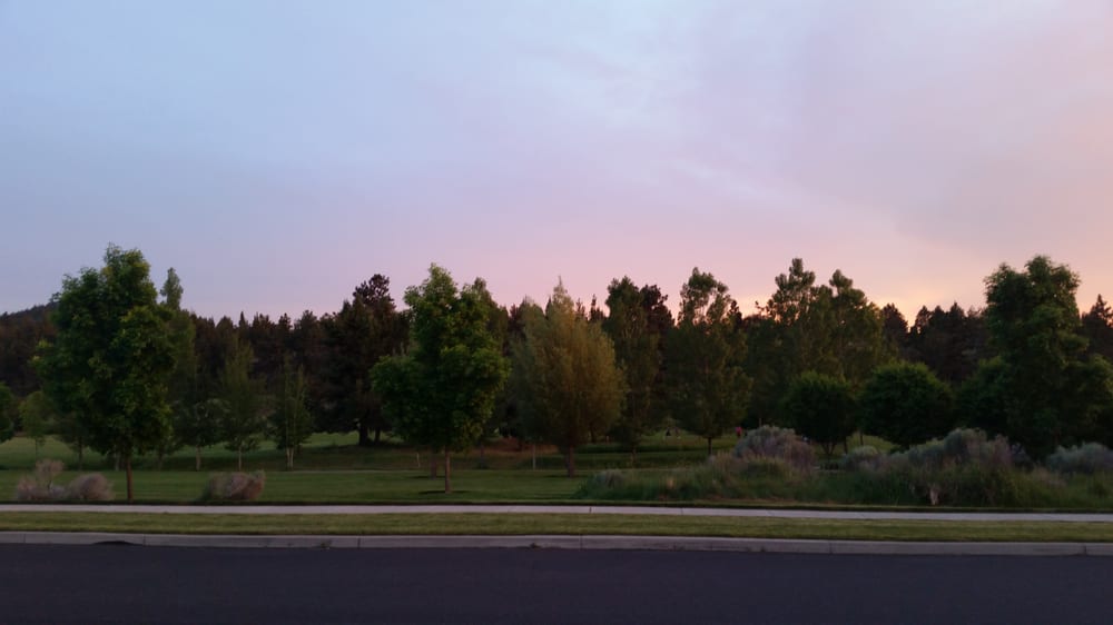 AL MOODY PARK Updated September 2024 2225 NE Daggett Ln, Bend