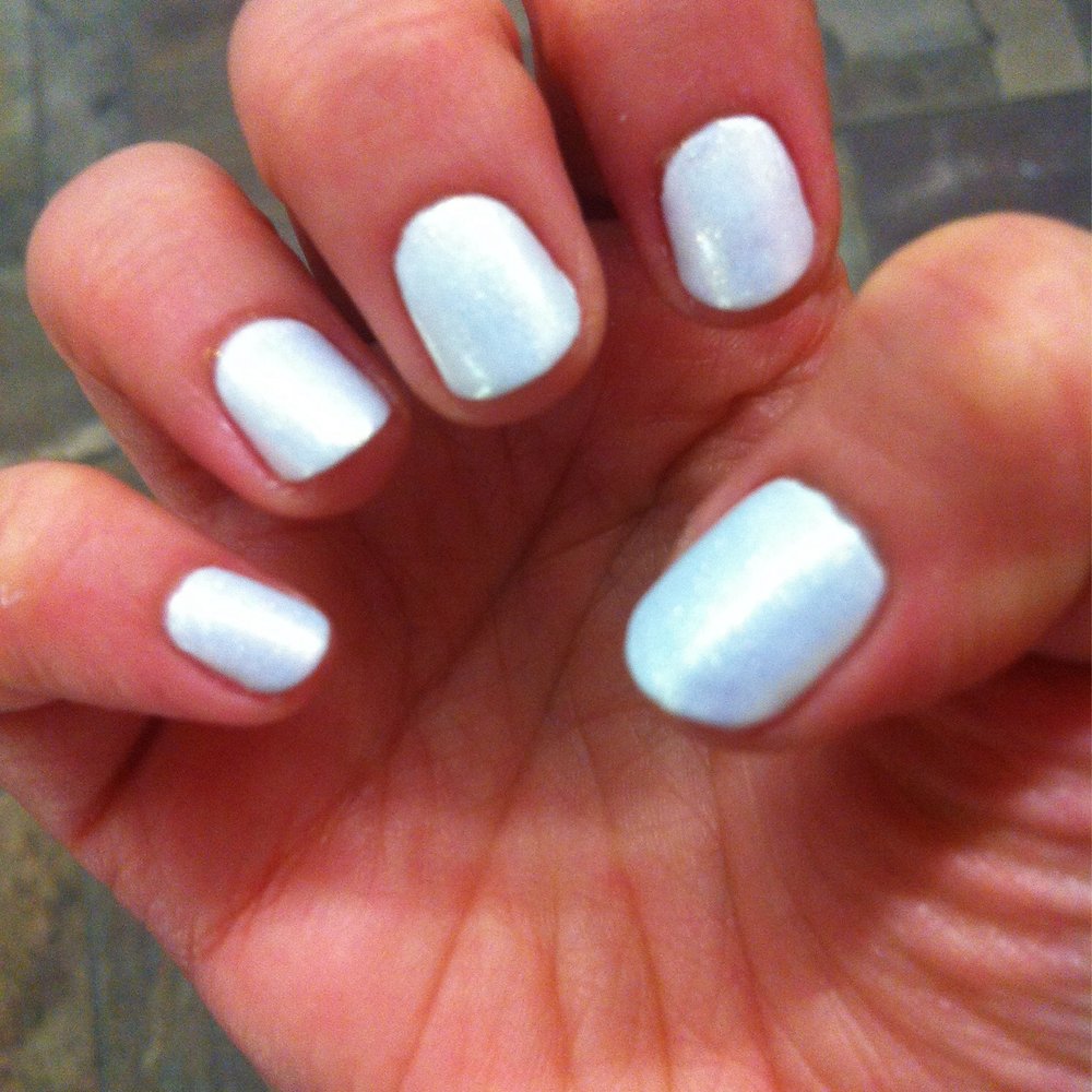 Dahlia - Two coats O.p.i "my boyfriend scales walls" and one coat O.p.i gold glittery top coat. - Nail Salons Near Me - Montreal, Quebec