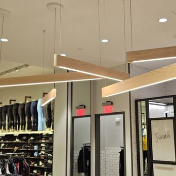 Lululemon Athletica - Sports Wear Near Me - Roseville, California