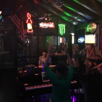 Dillon's KC BBQ Arrowhead - Dualing pianos!!! - Barbeque Near Me - Glendale, Arizona