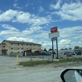 Red Roof Inn Cameron - Not the nicest view. - Hotels Near Me - Cameron, Missouri Red Roof Inn Cameron - Not the nicest view. - Hotels Near Me - Cameron, Missouri