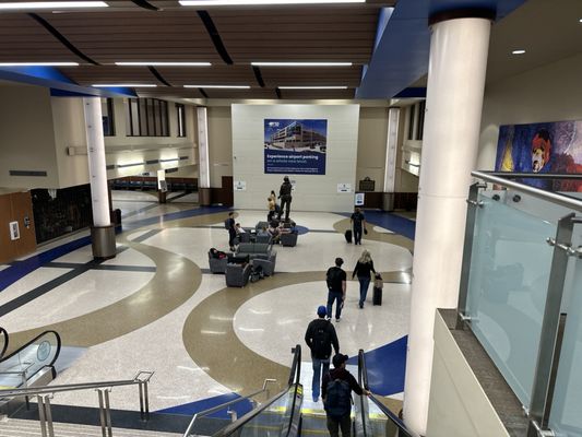 Sioux Falls Regional Airport by null