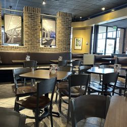 Jason's Deli - Lots more seating inside