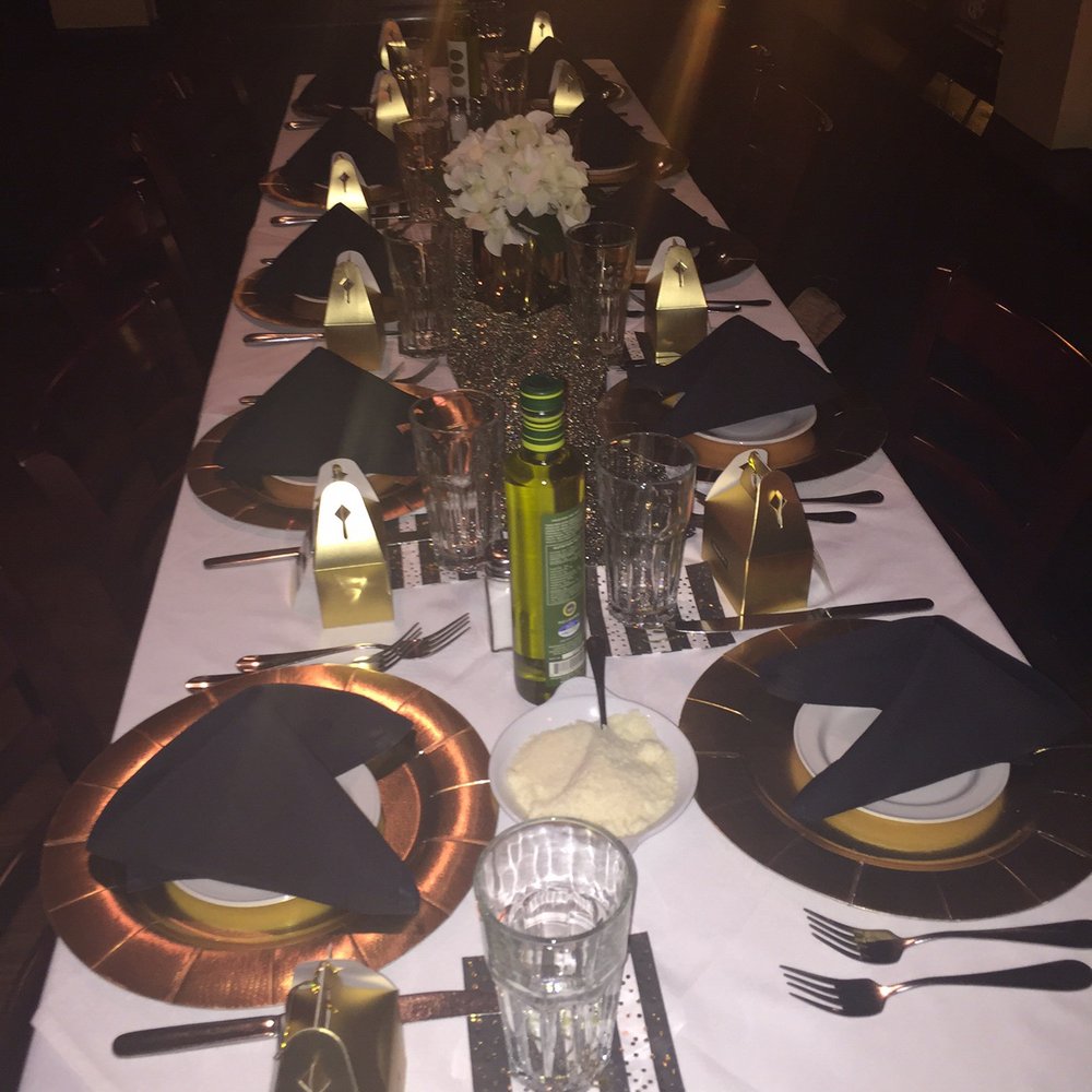 Carmine's - In love with my table decor - Italian Near Me - Chicago, Illinois