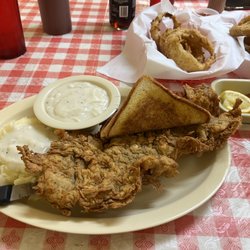 Some onion rings, mashed potatoes, chicken fried steak. It was all great!
