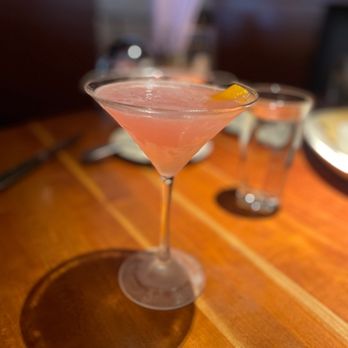 Houston's Restaurant - Cosmo - New American Near Me - Irvine, California Houston's Restaurant - Cosmo - New American Near Me - Irvine, California