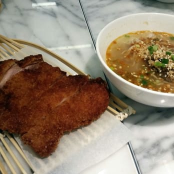 唐宮小聚 - dan dan noodles + chicken chop - Dim Sum Near Me - Hong Kong, HK 唐宮小聚 - dan dan noodles + chicken chop - Dim Sum Near Me - Hong Kong, HK