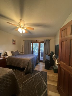 Narrow Gauge Inn by null