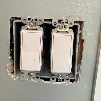 Canyon Side Construction - This is how are outlets were left. I guess he didn't like us pointing out mistakes - General Contractors Near Me - Twin Falls, Idaho Canyon Side Construction - This is how are outlets were left. I guess he didn't like us pointing out mistakes - General Contractors Near Me - Twin Falls, Idaho
