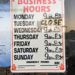 El Raspado Loco - Store Hours