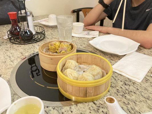 Fu Fu Dim Sum and Hot Pot by null
