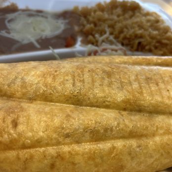 El Jacalito - Chicken chimichanga with rice, beans and horchata - Mexican Near Me - Porterville, California