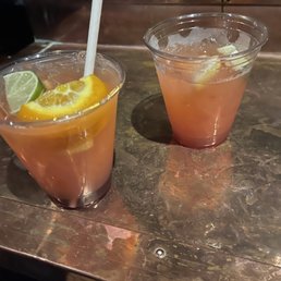 Rum Punch drinks. Very very good.
