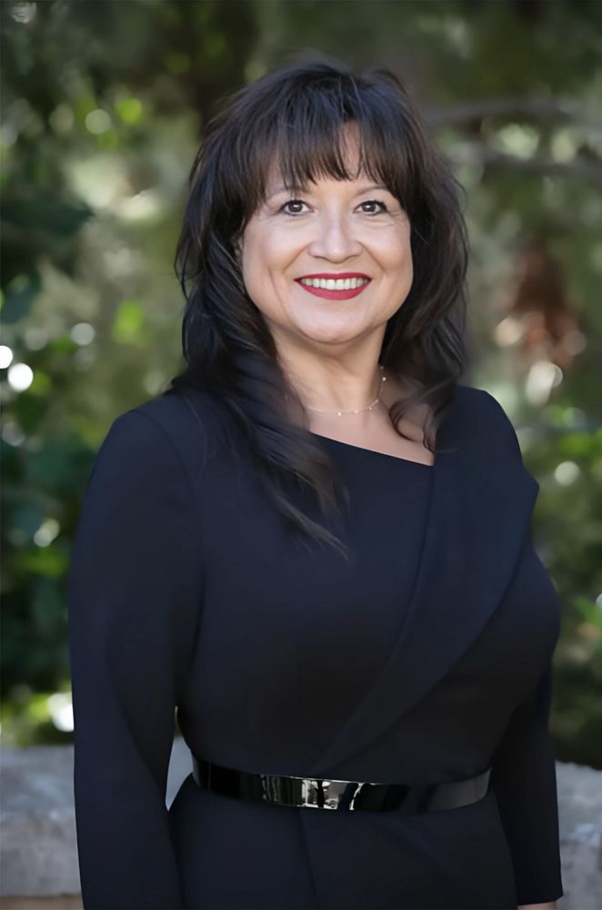 MELODE SAVAGE ANDREW ARROYO REAL ESTATE Contact Agent 2888 Loker