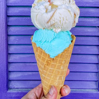 Roxie's Sweet Confections - a cone of ice cream - Chocolatiers & Shops Near Me - Utica, Illinois Roxie's Sweet Confections - a cone of ice cream - Chocolatiers & Shops Near Me - Utica, Illinois