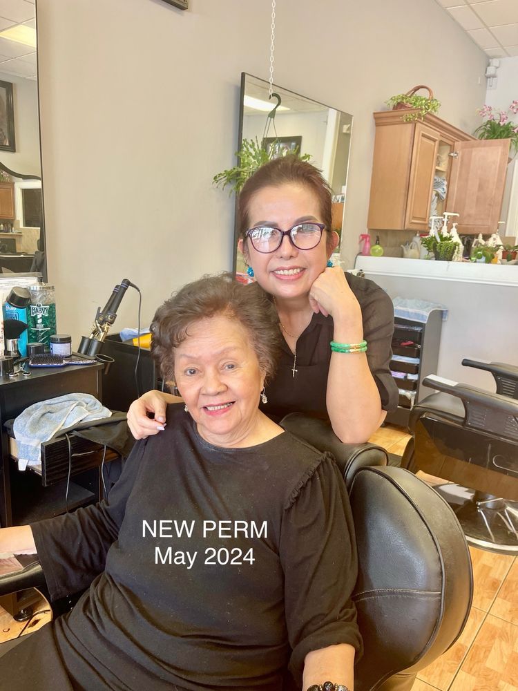 Yen's Hair and Tan Salon Image