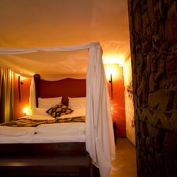 Farmerhaus-Lodge - Suite OUT OF AFRICA