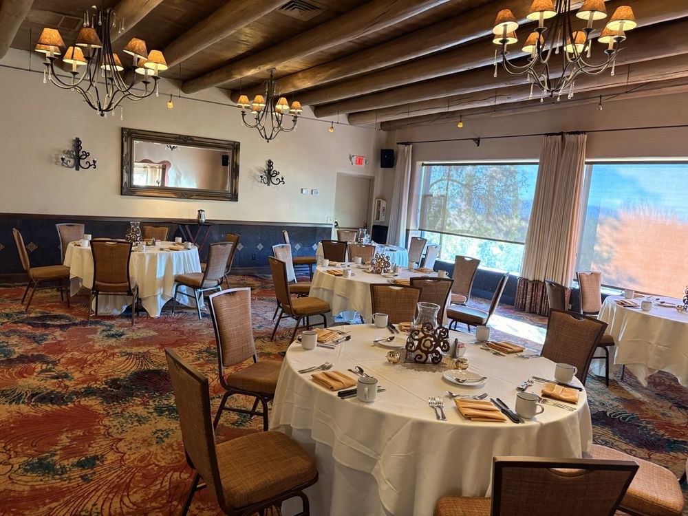 Hacienda Del Sol Estates-Gatehouse