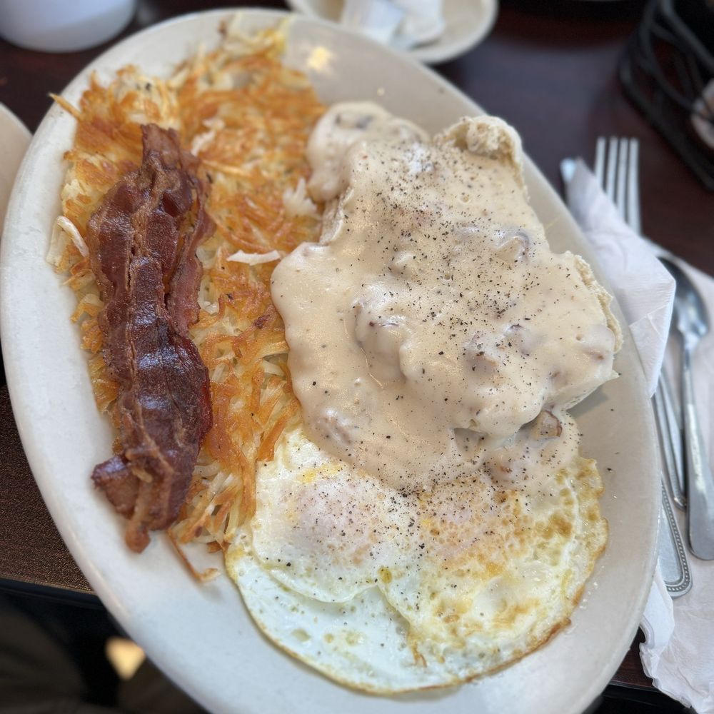 Pegah's Kitchen - Biscuits and gravy! - American Near Me - Vista, California Pegah's Kitchen - Biscuits and gravy! - American Near Me - Vista, California