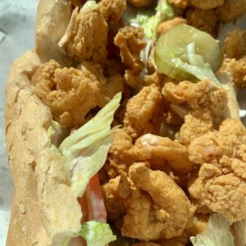 Castnet Seafood - Shrimp poboy - Seafood Markets Near Me - New Orleans, Louisiana