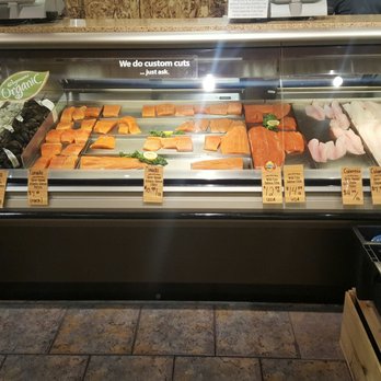 Wegmans - Fresh fish counter - Grocery Near Me - Cicero, New York