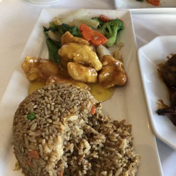 Eastern Sense - Combo #7-Lemon Chicken w rice. - Chinese Near Me - Vaughan, Ontario