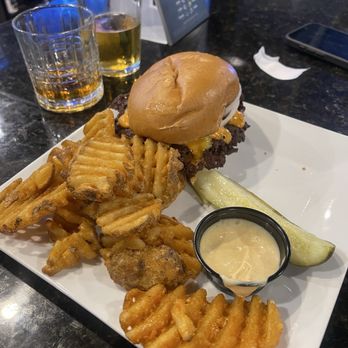 Girlfriend's Taphouse - GF's burger - American Near Me - Stafford, Virginia Girlfriend's Taphouse - GF's burger - American Near Me - Stafford, Virginia