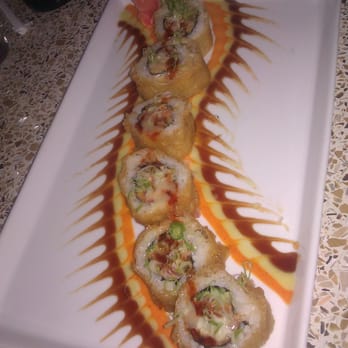Sip Wine Bar & Kitchen - Spicy tuna tempura roll - Wine Bars Near Me - Boston, Massachusetts Sip Wine Bar & Kitchen - Spicy tuna tempura roll - Wine Bars Near Me - Boston, Massachusetts