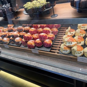 BA Bakehouse - Bakeries Near Me - Bellevue, Washington