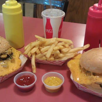 Squeeze Burger - Squeeze Inn - Roseville - Burgers Near Me Squeeze Burger - Squeeze Inn - Roseville - Burgers Near Me