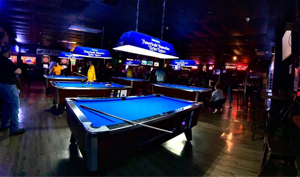 Fireside Lounge and Billiards Image