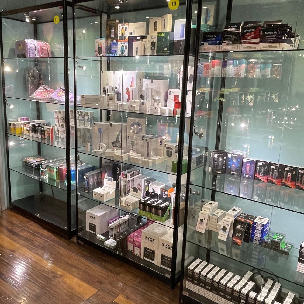 THE BEST 10 Vape Shops near THE LOOP, CHICAGO, IL - Updated 2026 - Hours -  Yelp
