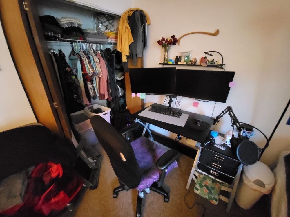 HOLLY PARK APARTMENTS Updated September 2024 45 Photos & 11 Reviews