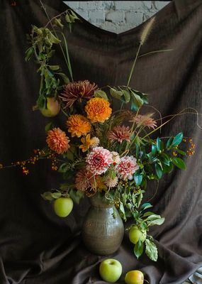 Hops Petunia Floral by null