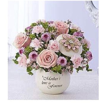 Designs by Carol - This was what I ordered and I paid for the "large" arrangement. - Floral Designers Near Me - Mundelein, Illinois