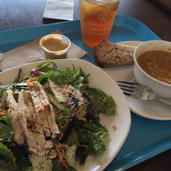 Modern Market Eatery - Wonderful Thai Coconut Salad & Curry Split Pea Soup - Breakfast & Brunch Near Me - Richardson, Texas