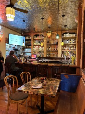 Buddylou's Eats Drinks & Antiques by null