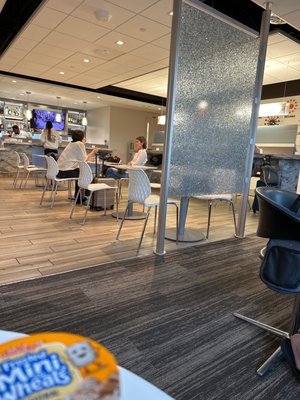 Escape Lounges by null