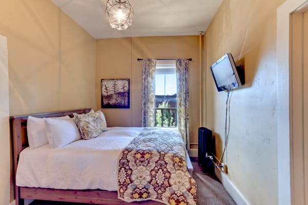 The Truckee Hotel by null